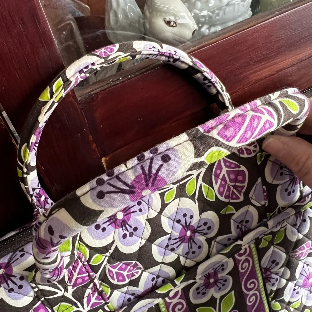 Retired Vera Bradley hard shell laptop portfolio case/bag retired Plum petals - Picture 9 of 10